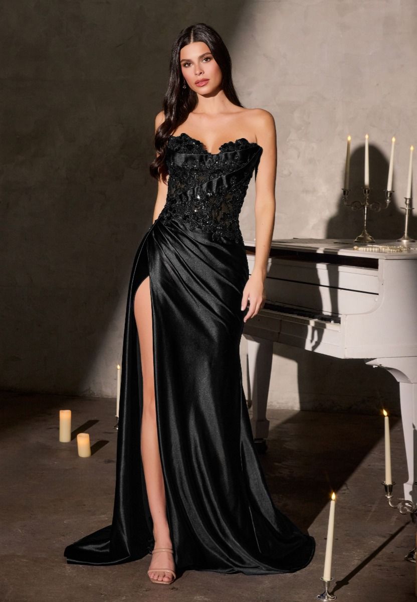 3D Floral Sweetheart Neckline Gown By Ladivine CDS567 - Women Evening Formal Gown - Special Occasion